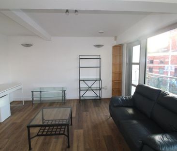 2 bedroom flat to rent - Photo 1