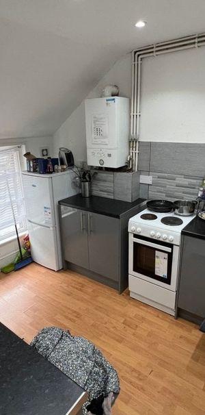 Claude Road - Photo 1