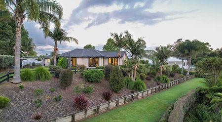 Premium Lifestyle Living in Kerikeri - Lawns and Gardens Included - Ideal for Families - Photo 5