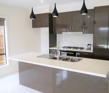 Family Home! - Photo 4