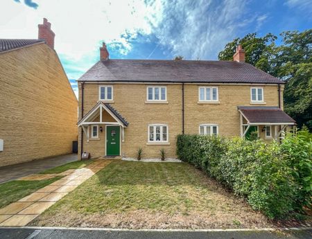Marriott Close, Wootton, Woodstock, Oxfordshire, OX20 - Photo 4