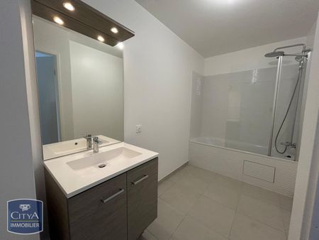 Location Appartement 4 pièces 92m² CAEN 14000 - Photo 4