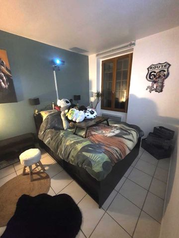 Location / . - Photo 3