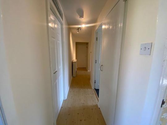 3 bedroom flat to rent - Photo 1
