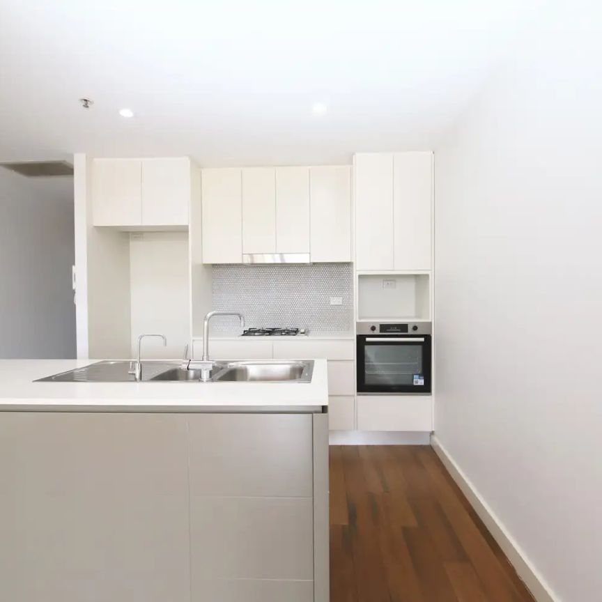 “Modern 2 Bedroom, 2 Bathroom Apartment in the Heart of Bankstown” - Photo 1