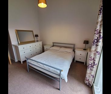 Room in a Shared House, Radclyffe Mews, M5 - Photo 3