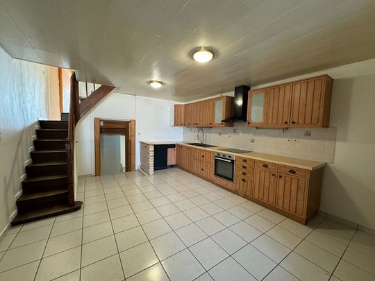 Location maison 6 pièces, 150.00m², Châtillon-sur-Colmont - Photo 1