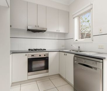 Fantastic Seaford Location! - Photo 3