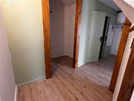 Location Appartement 2 pièces 32m² MONISTROL SUR LOIRE 43120 - Photo 2