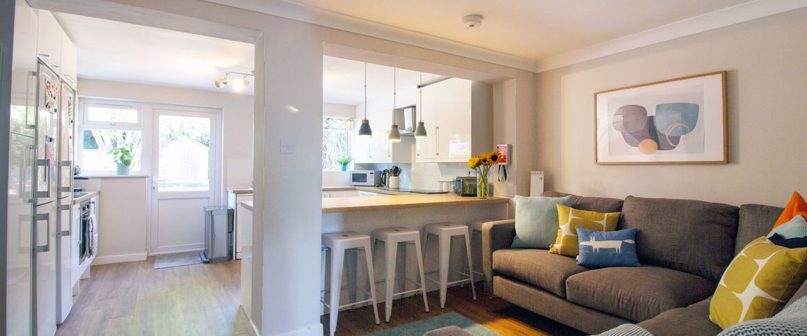 Worcester Close Room 5 - Photo 1