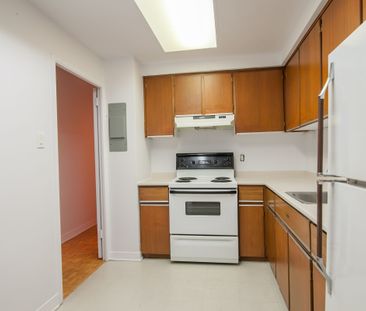 900 Rockland - Photo 1