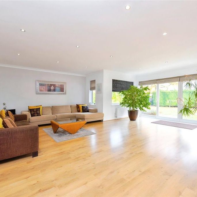 7 bedroom detached house to rent - Photo 1