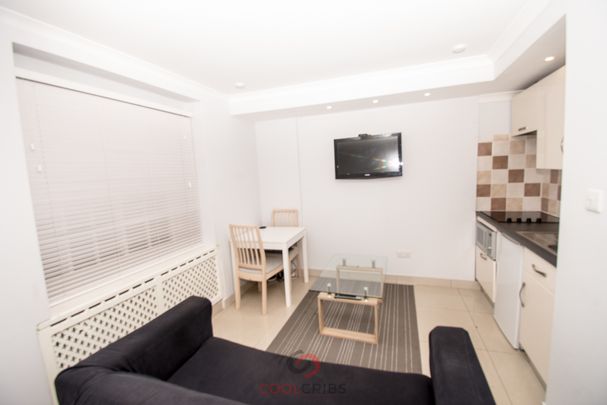 Inverness Terrace, Bayswater, London, W2 - Photo 1
