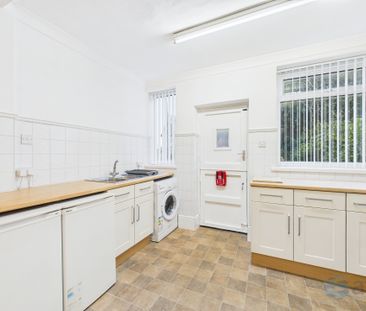 Long Lane, Garston, L19, L4, Chiltern - Photo 4