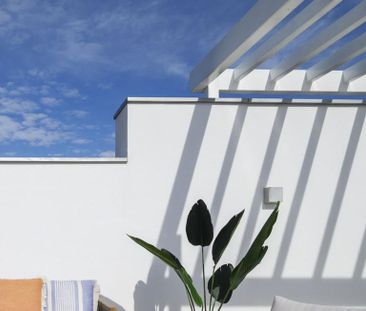 2 bedroom luxury penthouse for rent in Estepona, Spain - Photo 6