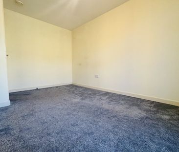 Leeds Road - Photo 3