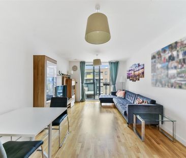 2 Bed Flat, Bugle House, SE10 - Photo 3
