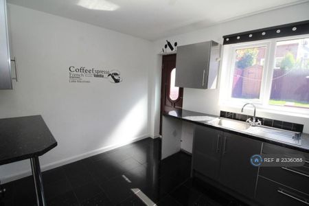 2 bedroom terraced house to rent - Photo 3