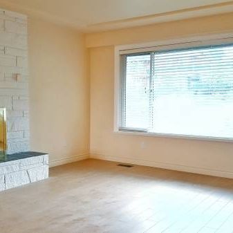 4BR + 1BA Bright and Spacious House - Photo 4