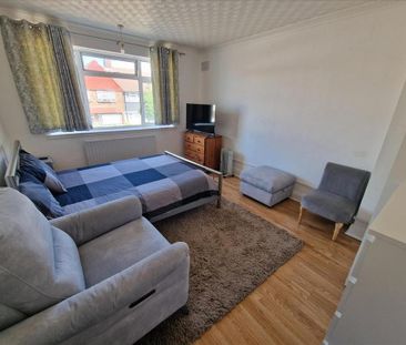 House share to rent - Photo 2