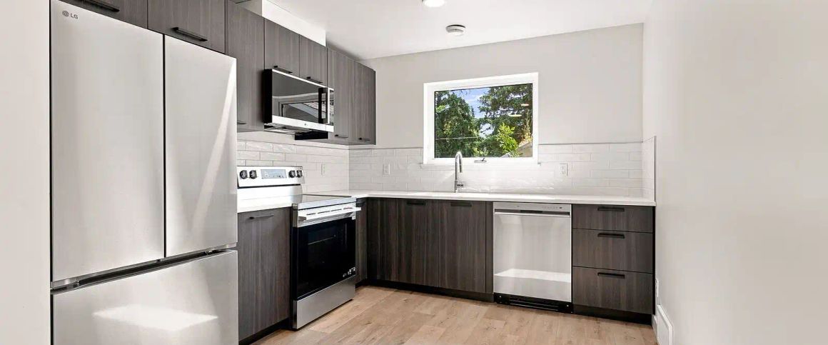 Prime Student – Affordable 2-Bedroom — 2 Bedrooms Townhouse - Photo 1