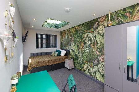 4 bedroom terraced house to rent - Photo 5
