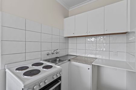 Studio Living in the Heart of St Kilda - Photo 5