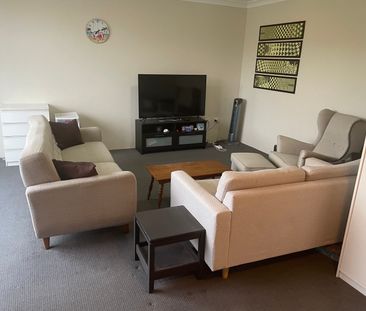 Beaconsfield - Photo 5