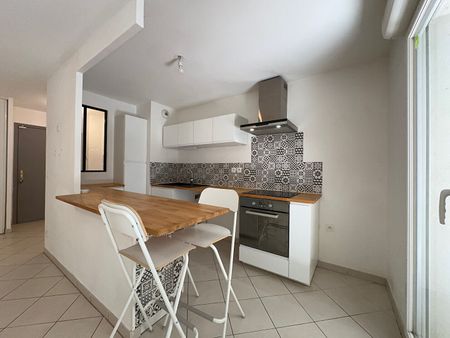 BD BOUYALA D'ARNAUD/MARS 12EME. Appartement type 2 en RDJ avec box - Photo 5