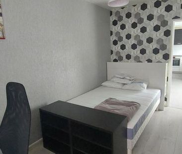 Appartement 3 pièces 59m2 REIMS 750 euros - Photo 6