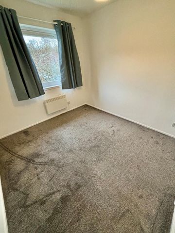 2 bedroom end of terrace house to rent - Photo 5