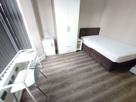 Needham Rd, Kensington. - Photo 5