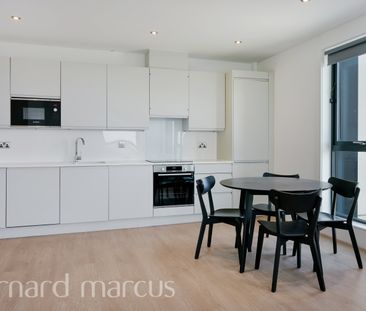 Sutton Court Road, Sutton - Photo 5