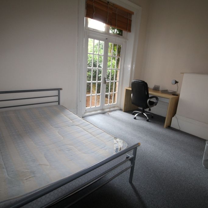 1 Bed Student Accommodation - Photo 1