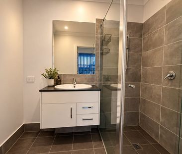Contemporary Family Living in a Convenient Location - Photo 6