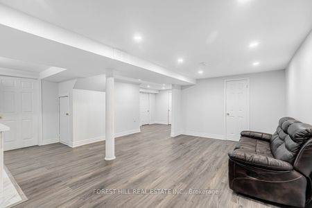 Detached Home For Lease | E8125808 - Photo 5