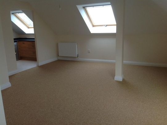 2 bedroom flat to rent - Photo 1