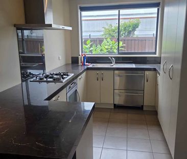 Industrial-strength opportunity in Kaiapoi!! - Photo 2