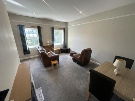 2 bedroom flat to rent - Photo 3