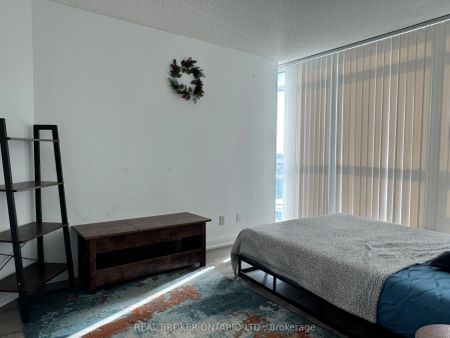 28 Harrison Garden Boulevard #1203 - Photo 3
