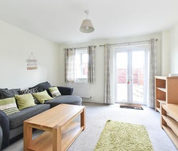 3 bedroom semi-detached house to rent - Photo 2