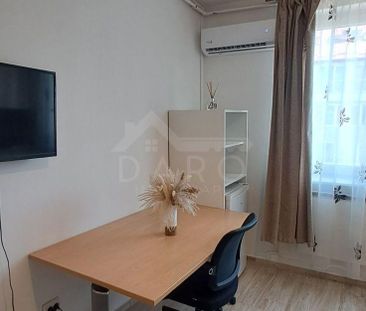 Închiriază Apartament 1 camere 1848 - Photo 2