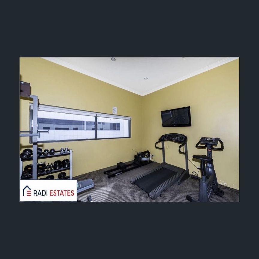 Modern Apartment in the Heart of Subiaco - Photo 1