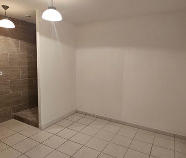 Location Appartement 3 pièces 66m² - Photo 2