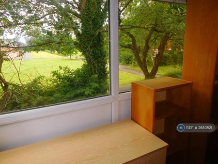 4 bedroom terraced house to rent - Photo 2