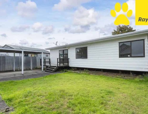 Private & Peaceful 3-Bedroom Home in Prime Mangere Location - Photo 1
