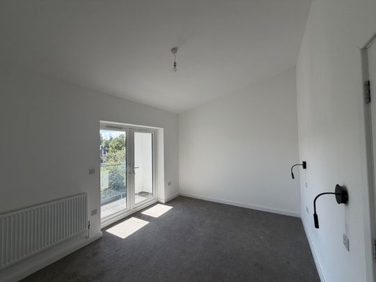 2 Bed Flat, Selsdon Road, CR2 - Photo 1