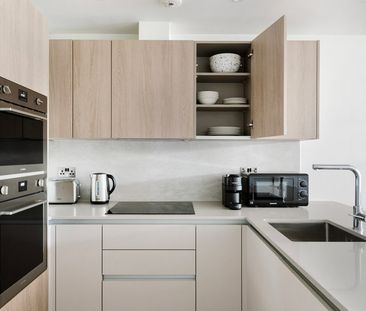 Bloom Nine Elms, Nine Elms Lane - Photo 3