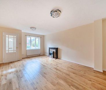 3 bedroom semi-detached house to rent - Photo 2