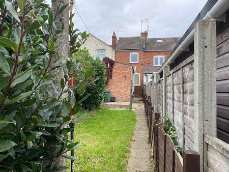 King Street, Desborough, Northants, NN14 - Photo 4